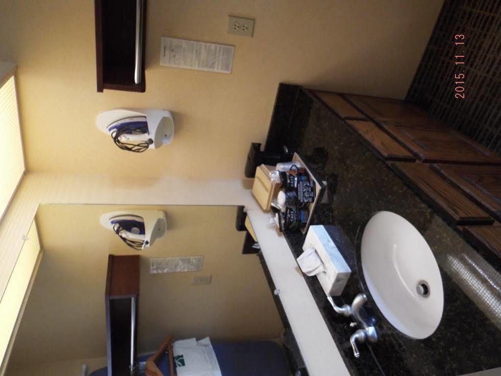 Days Inn By Wyndham Dahlonega University Area Екстериор снимка